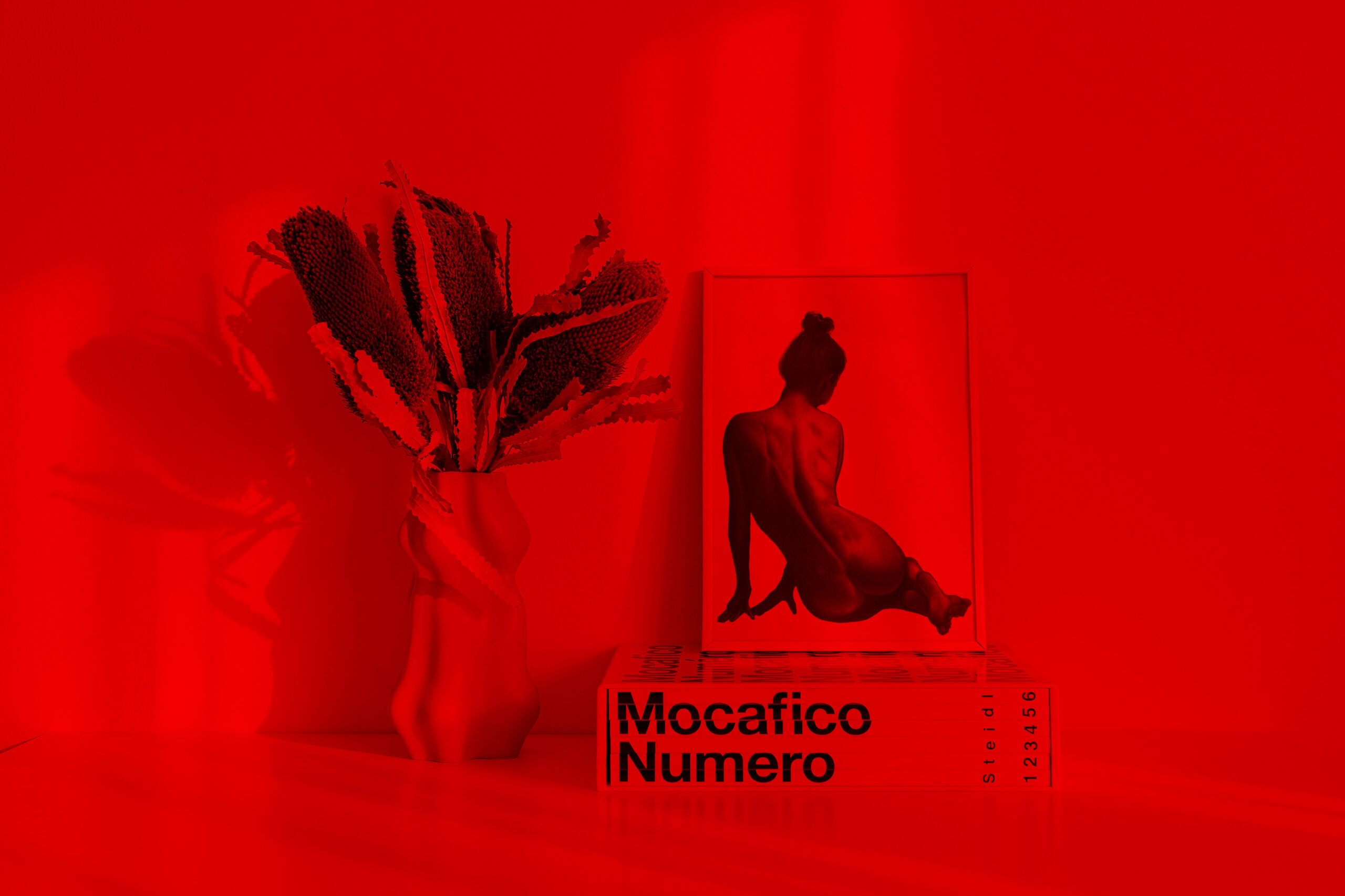 'FEMALE FIGURES 2.0': Light Reactive Digital Art Print / Postcard, Wall Decoration in a Variety of Sizes on Matte Paper